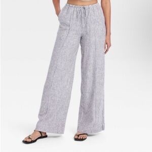 Universal Thread Black and White Striped Wide-Leg Pants